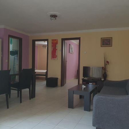 Plaza Apartments Vrasná Exteriér fotografie